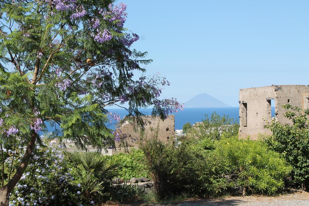 Casa Vacanze Dell'Avvocato Hotel Malfa Kültér fotó