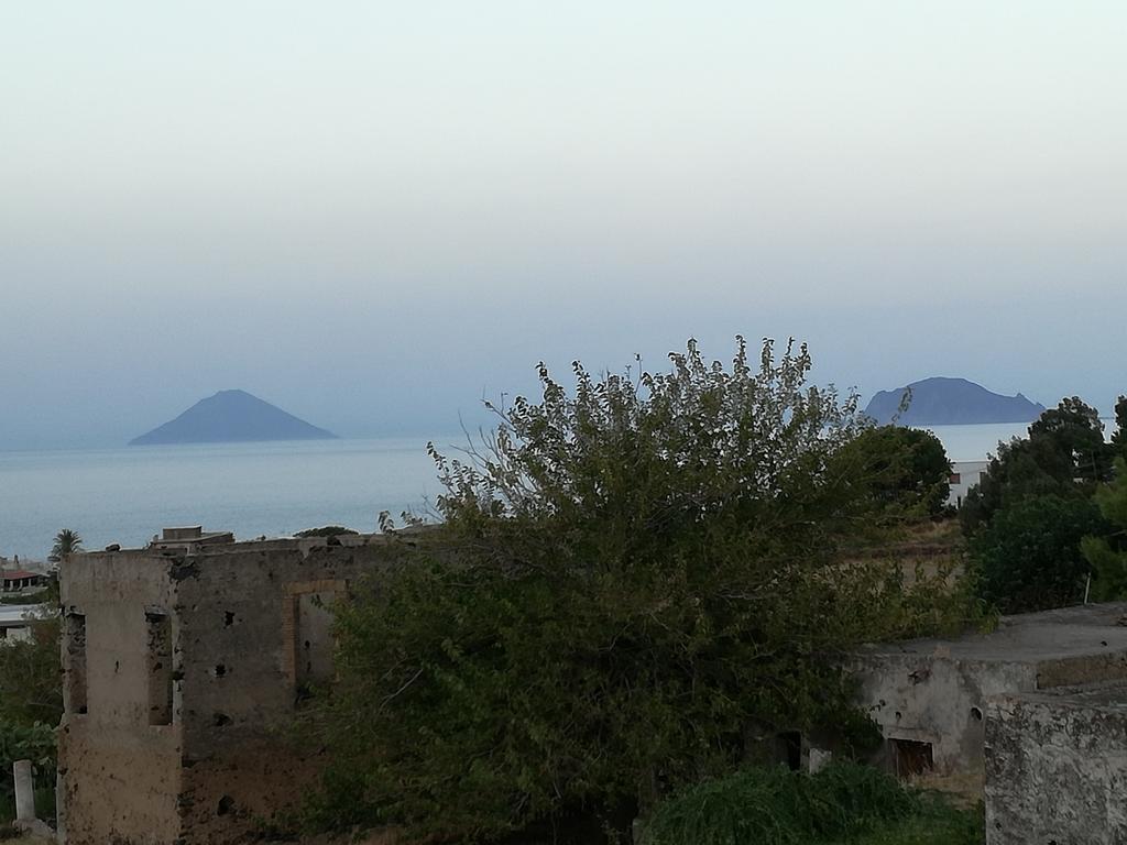 Casa Vacanze Dell'Avvocato Hotel Malfa Kültér fotó