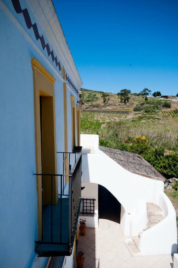 Casa Vacanze Dell'Avvocato Hotel Malfa Kültér fotó