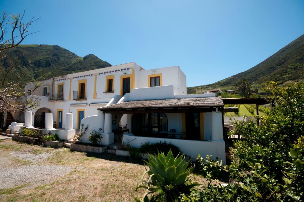 Casa Vacanze Dell'Avvocato Hotel Malfa Kültér fotó