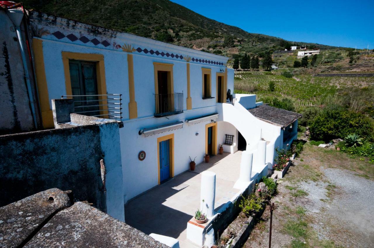 Casa Vacanze Dell'Avvocato Hotel Malfa Kültér fotó