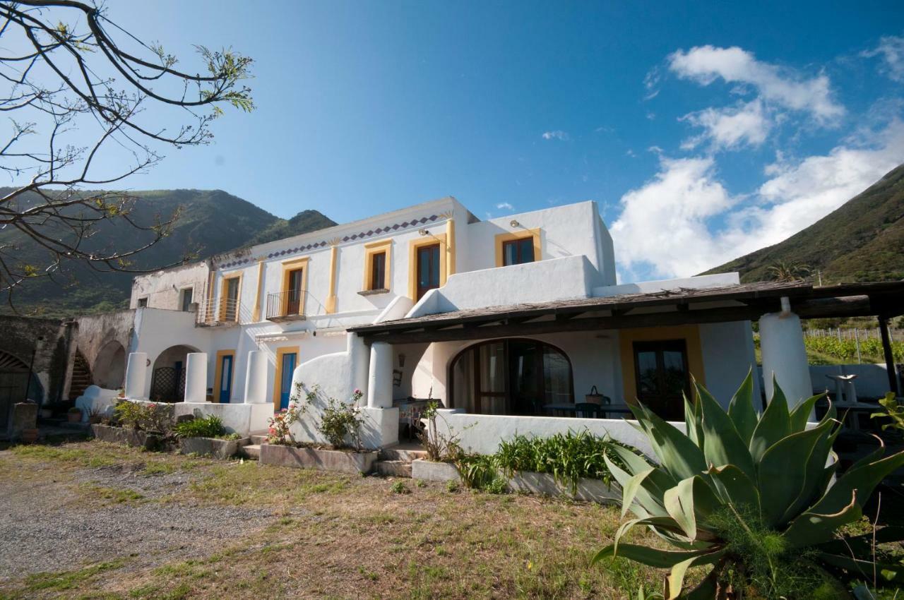 Casa Vacanze Dell'Avvocato Hotel Malfa Kültér fotó