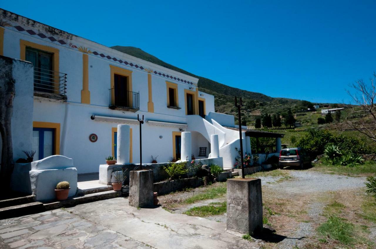 Casa Vacanze Dell'Avvocato Hotel Malfa Kültér fotó